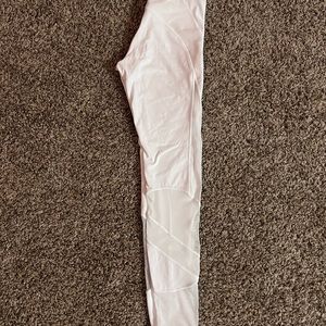 White lululemon leggings